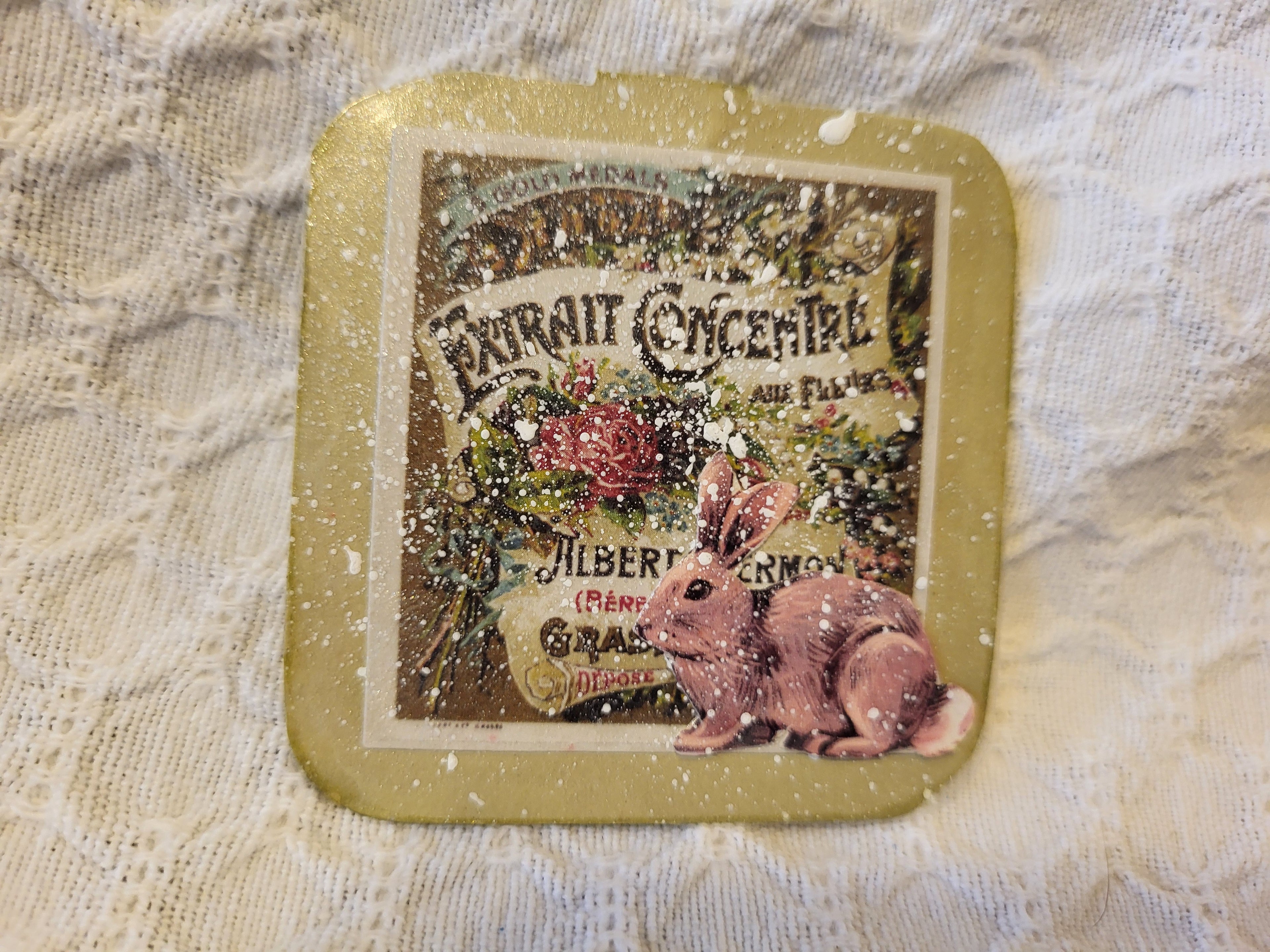 Bunny hidden paperclip or bookmark